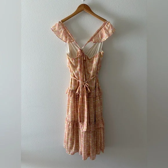 Elegant Floral Maxi Dress - Picture 2 of 5